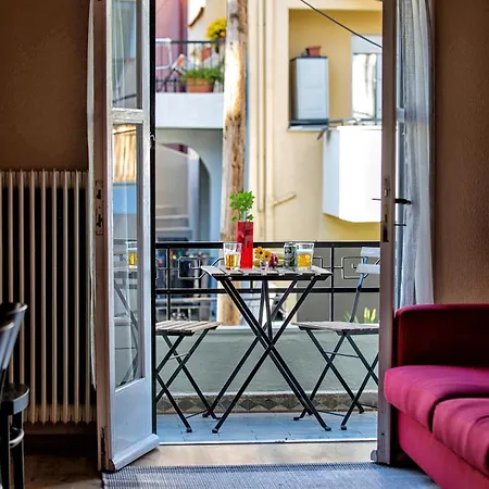 The Old Salt * Kavala